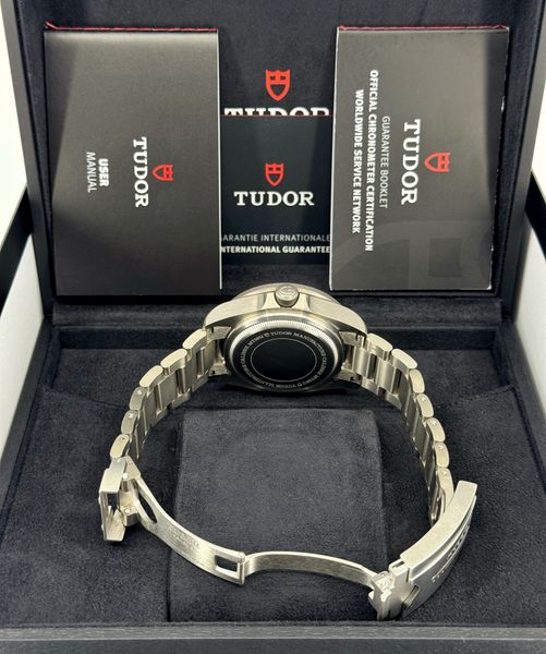 Tudor Pelagos M25600TB-0001